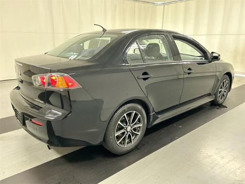 2017 Mitsubishi Lancer ES