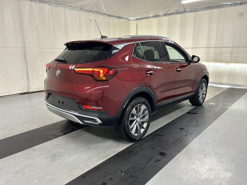 Cinnabar Metallic 2022 Buick Encore GX Essence