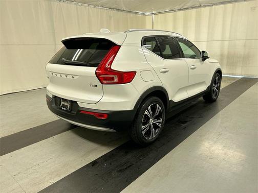 2022 Volvo XC40 T5 Inscription