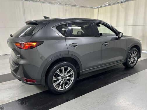 Machine Gray Metallic 2019 Mazda CX-5 Signature