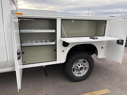 2025 GMC Sierra 2500 Pro