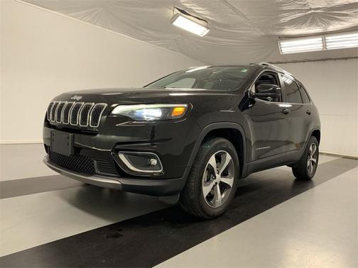 Photo 2 of 25 of 2019 Jeep Cherokee Limited