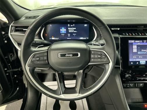 2022 Jeep Grand Cherokee L Laredo