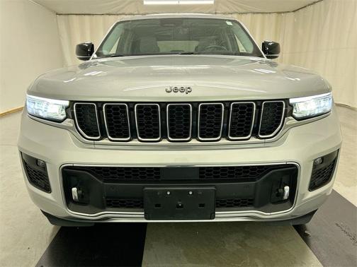 2022 Jeep Grand Cherokee Overland