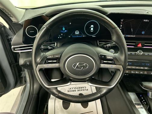 2022 Hyundai ELANTRA Limited