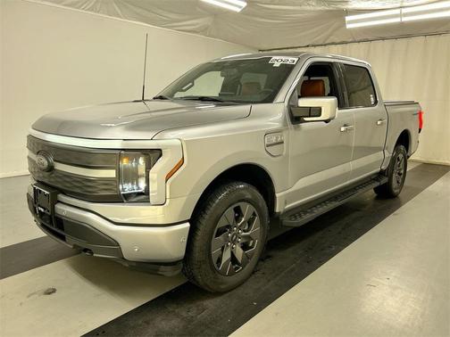 2023 Ford F-150 Lightning LARIAT