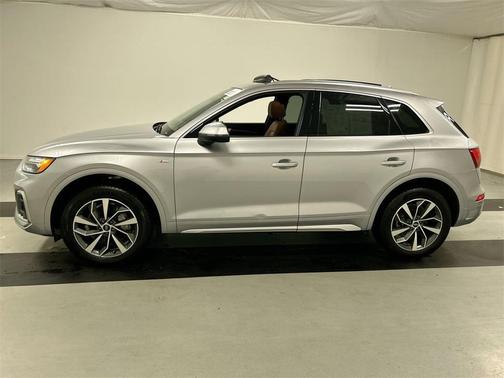 2022 Audi Q5 45 S line quattro Premium