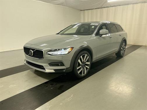 2024 Volvo V90 Cross Country B6 Ultimate