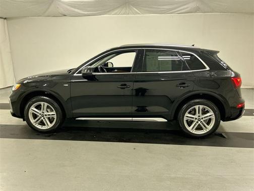 2022 Audi Q5 e 55 S line quattro Premium