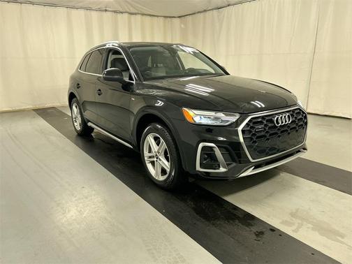 2022 Audi Q5 e 55 S line quattro Premium