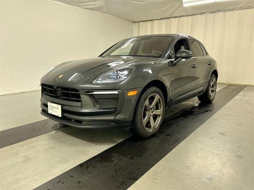 2024 Porsche Macan Base