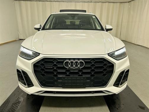 2023 Audi Q5 45 S line quattro Premium