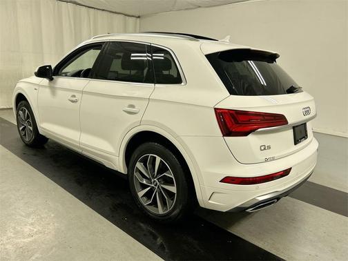 2023 Audi Q5 45 S line quattro Premium