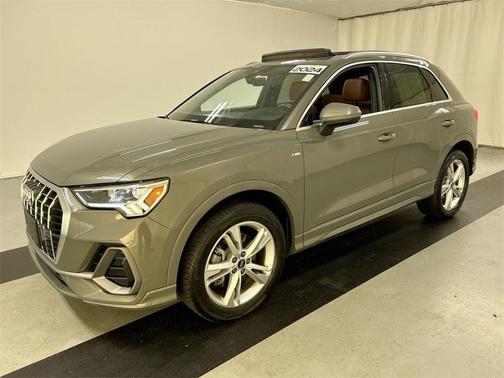 2024 Audi Q3 45 S line Premium