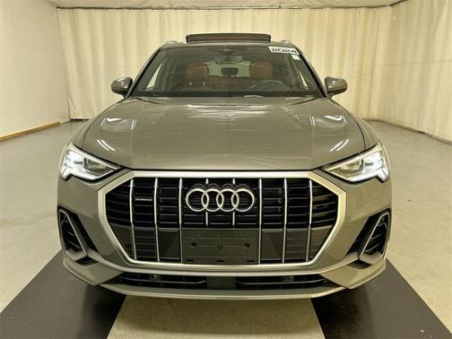 2024 Audi Q3 45 S line Premium