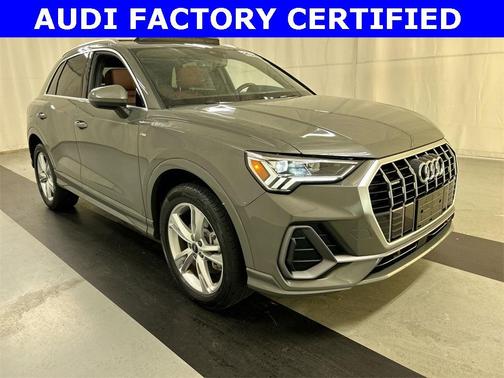 2024 Audi Q3 45 S line Premium