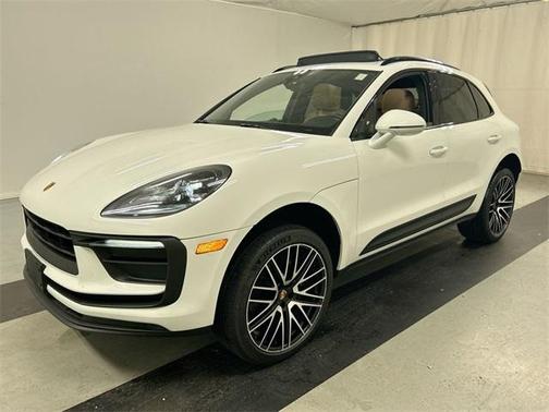 2022 Porsche Macan Base