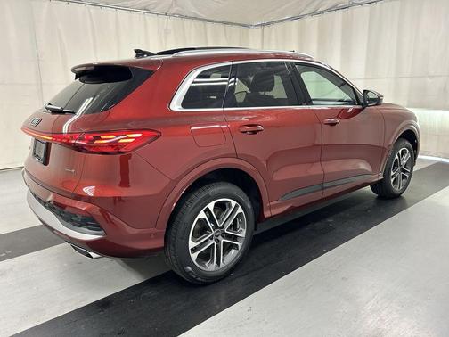 2025 Audi Q5 2.0T quattro Premium