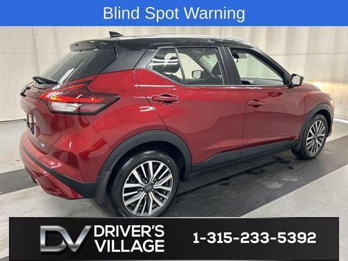 2 Tone Red / Black 2023 Nissan Kicks SV