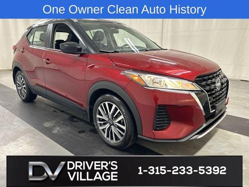 2 Tone Red / Black 2023 Nissan Kicks SV