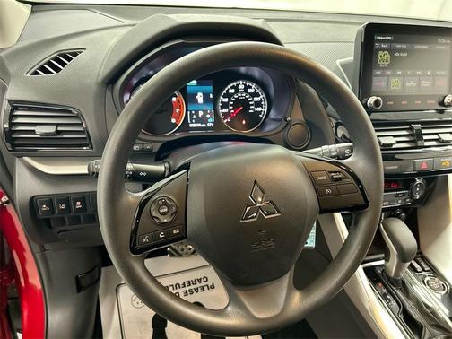 2023 Mitsubishi Eclipse Cross LE