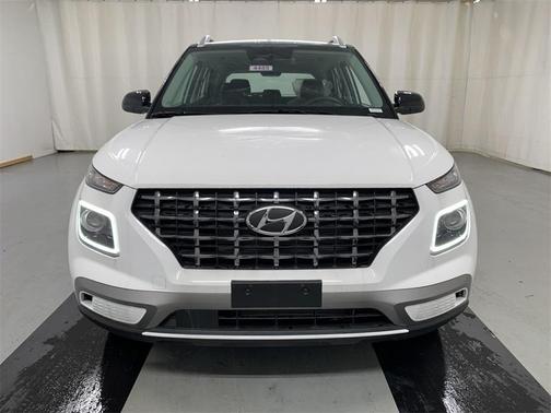 2024 Hyundai VENUE Limited