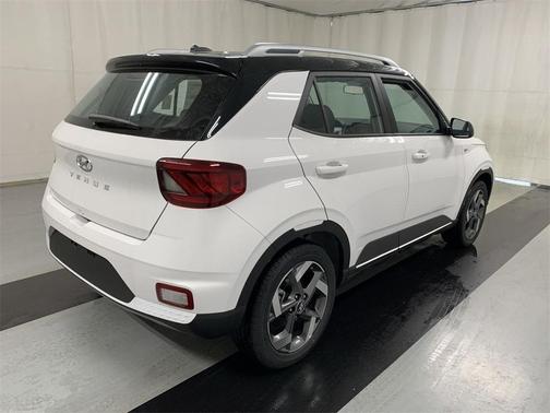 2024 Hyundai VENUE Limited