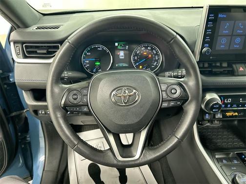 2022 Toyota RAV4 Hybrid SE