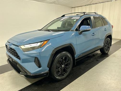 2022 Toyota RAV4 Hybrid SE