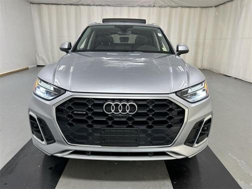 2023 Audi Q5 45 S line quattro Premium