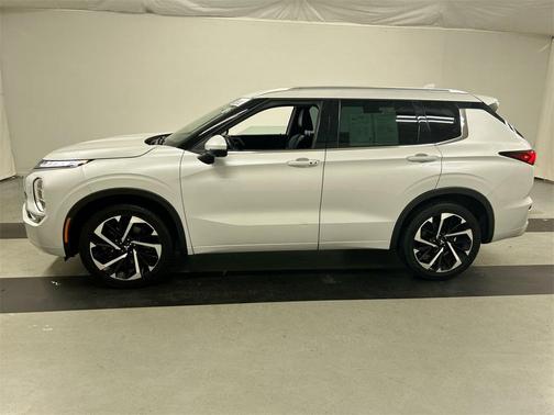 2022 Mitsubishi Outlander SEL