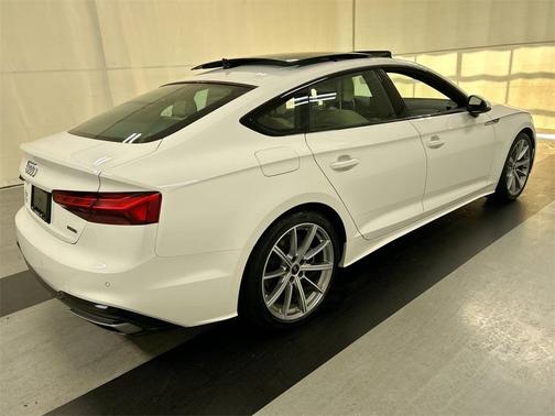 2025 Audi A5 Sportback 45 S line quattro Premium