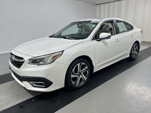 Crystal White Pearl 2022 Subaru Legacy Limited XT
