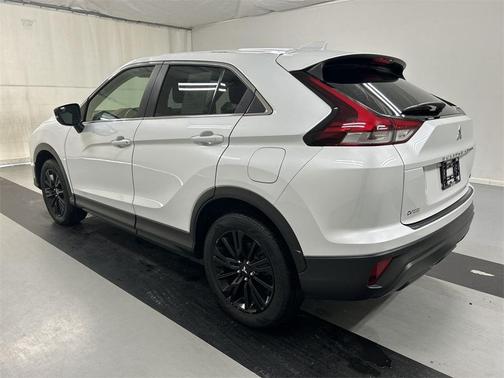 2023 Mitsubishi Eclipse Cross LE