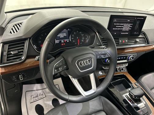 Daytona Gray Pearl Effect 2023 Audi Q5 45 S line quattro Premium