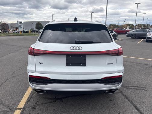 2025 Audi Q5 2.0T quattro Premium