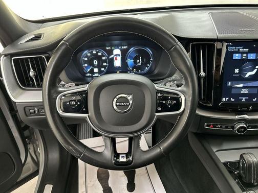 2020 Volvo XC60 Recharge Plug-In Hybrid T8 R-Design