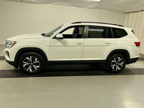 2025 Volkswagen Atlas 2.0T SE