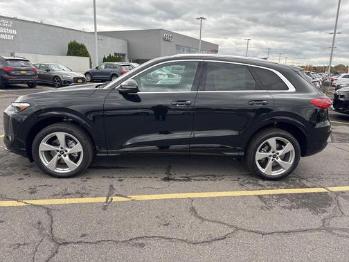 2025 Audi Q5 2.0T quattro Premium