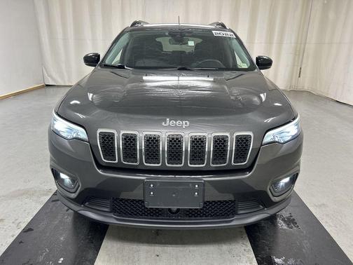 Granite Crystal Clearcoat Metallic 2022 Jeep Cherokee Latitude Lux