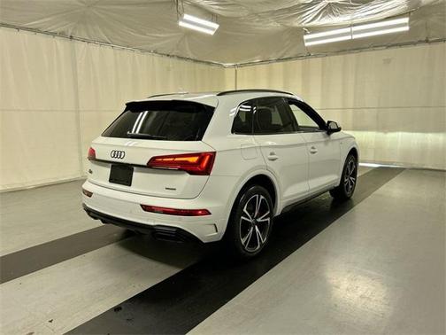 2025 Audi Q5 45 S line quattro Premium