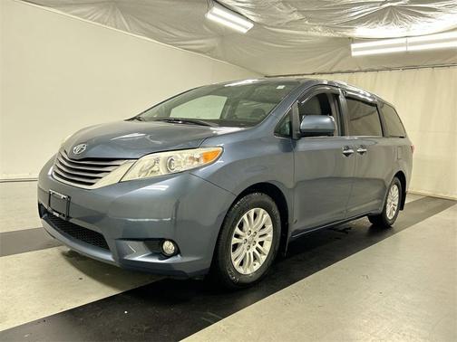 2017 Toyota Sienna L