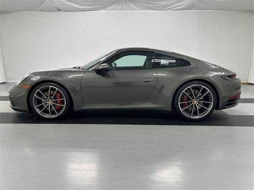 2022 Porsche 911 Carrera 4S