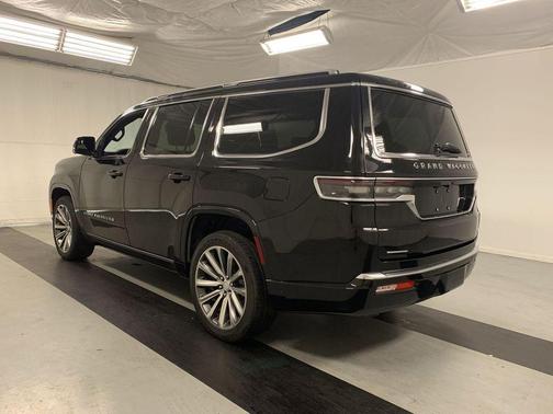 2022 Jeep Grand Wagoneer Series II