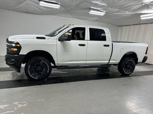 Bright White Clearcoat 2026 RAM 2500 Tradesman