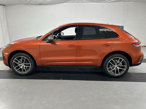 Papaya Metallic 2023 Porsche Macan T