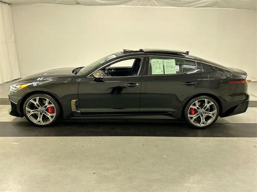 2021 Kia Stinger GT2