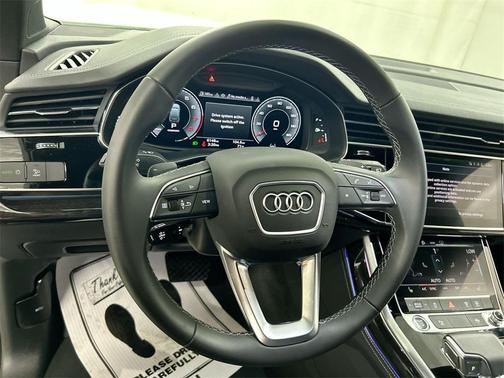 2025 Audi Q7 45 Premium Plus