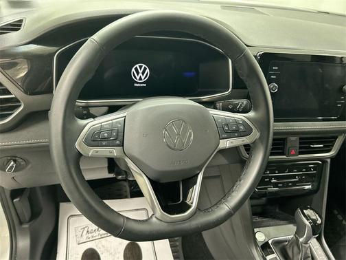 2025 Volkswagen Taos 1.5T SE Black