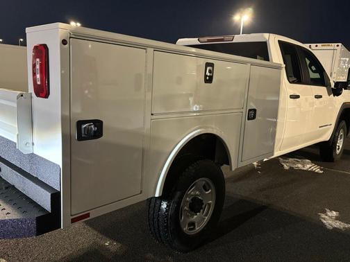 Summit White 2025 GMC Sierra 2500 Pro